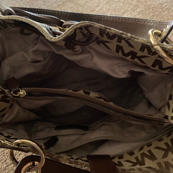 Michael Kors handbag - Picture 5 of 5